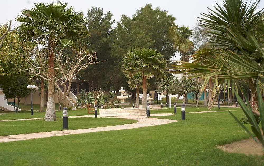 Le Meridien אל חובר מראה חיצוני תמונה The park