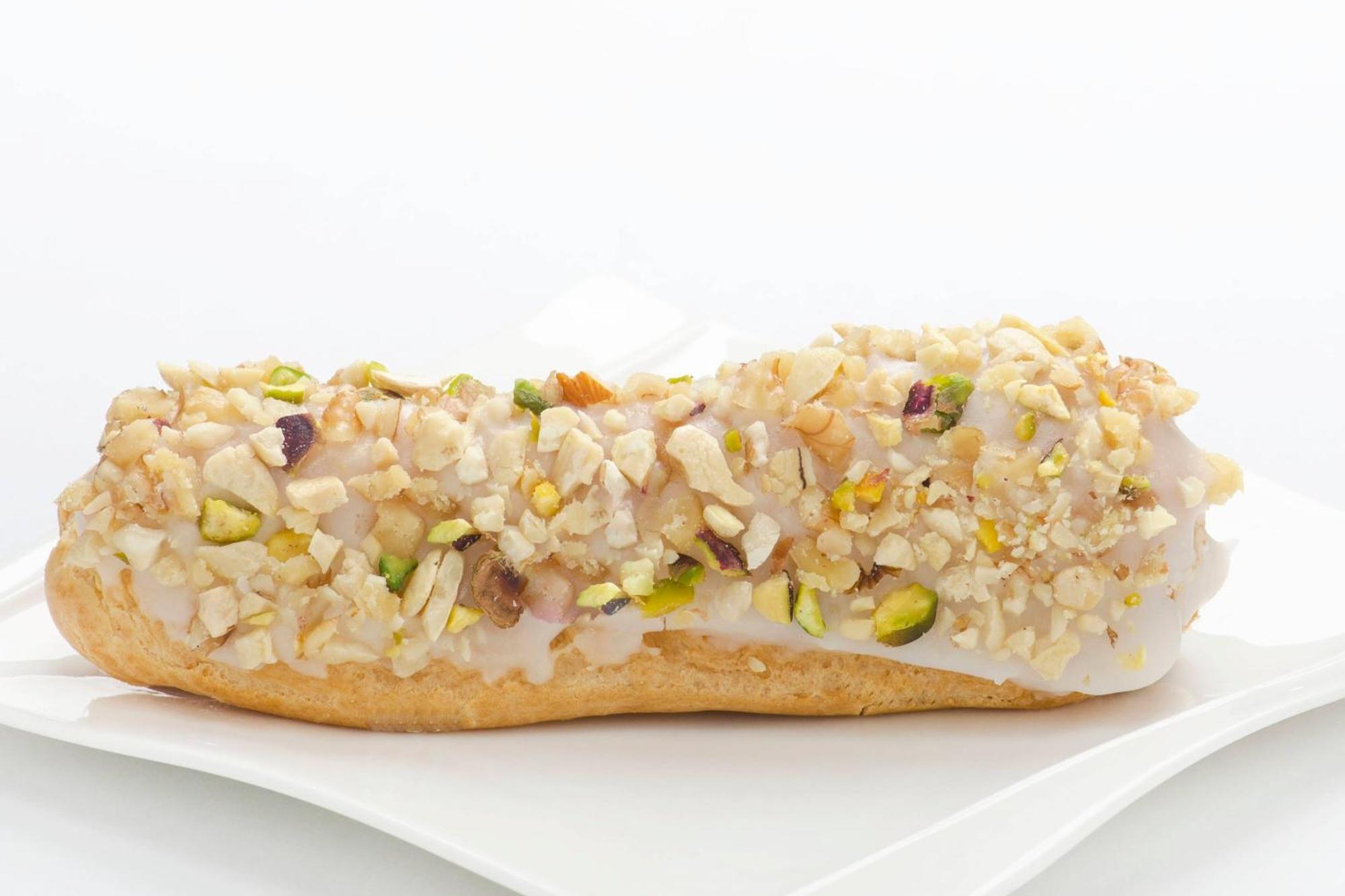 Le Meridien אל חובר מראה חיצוני תמונה A traditional Italian pastry