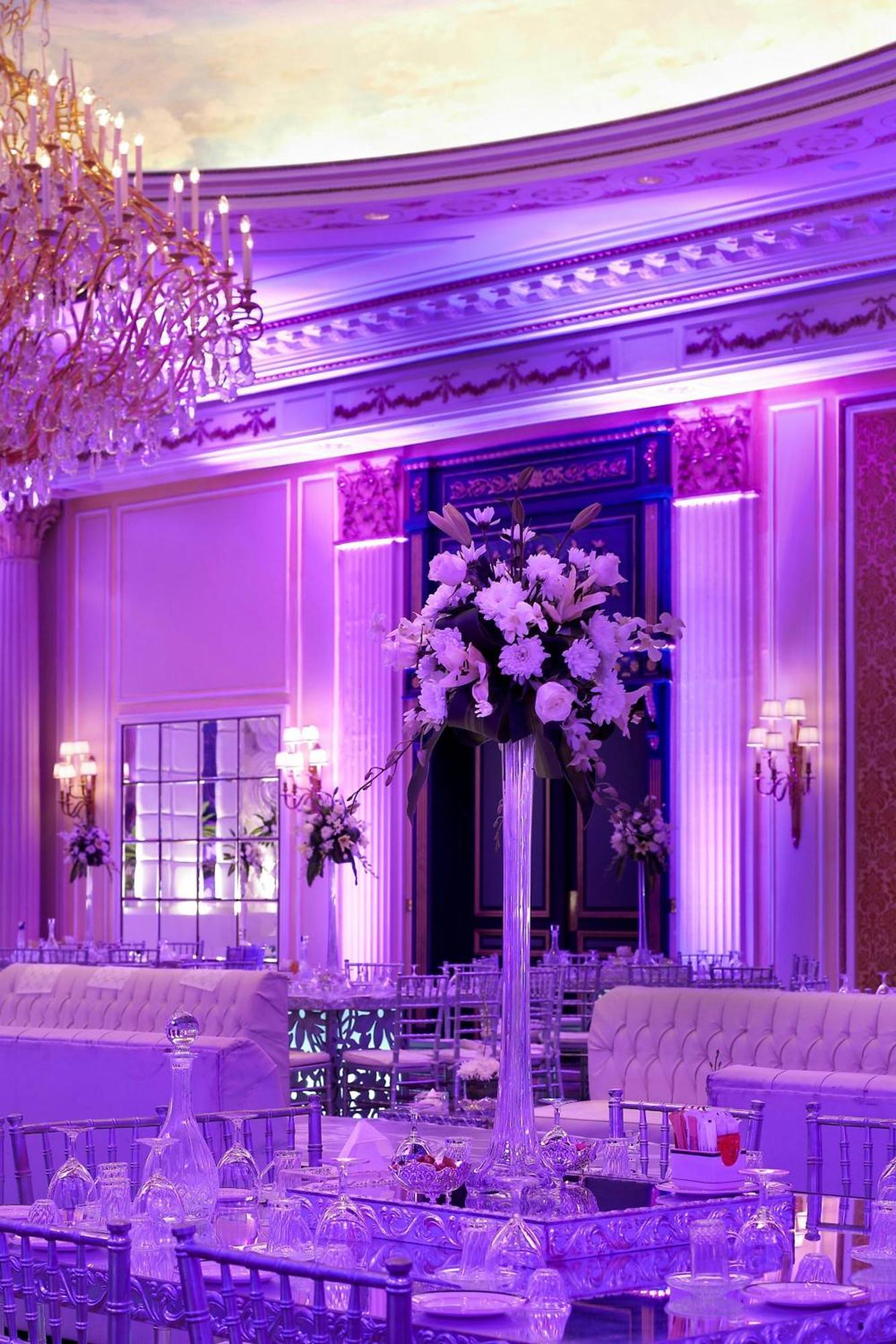 Le Meridien אל חובר מראה חיצוני תמונה The ballroom at the Waldorf Astoria New York