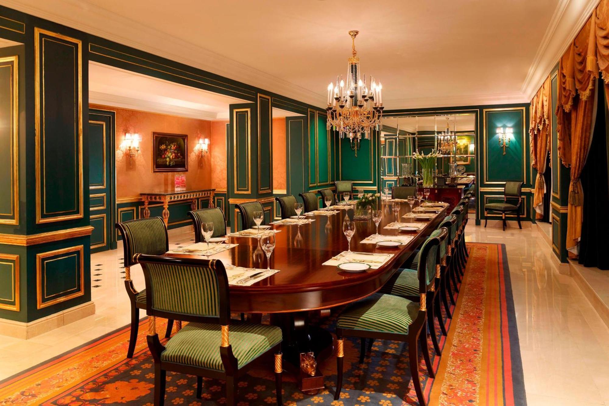 Le Meridien אל חובר מראה חיצוני תמונה The restaurant