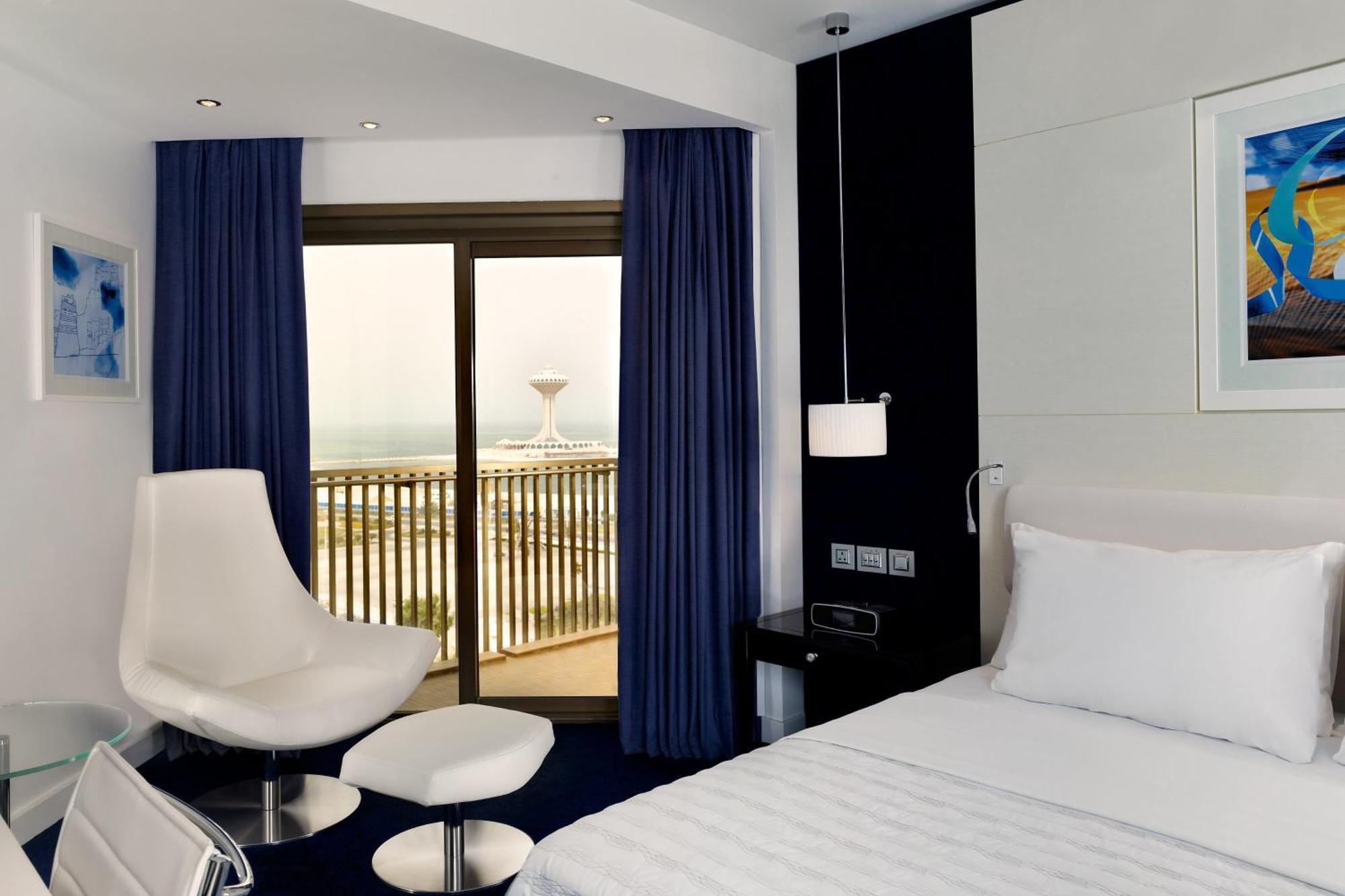 Le Meridien אל חובר מראה חיצוני תמונה A room at the hotel