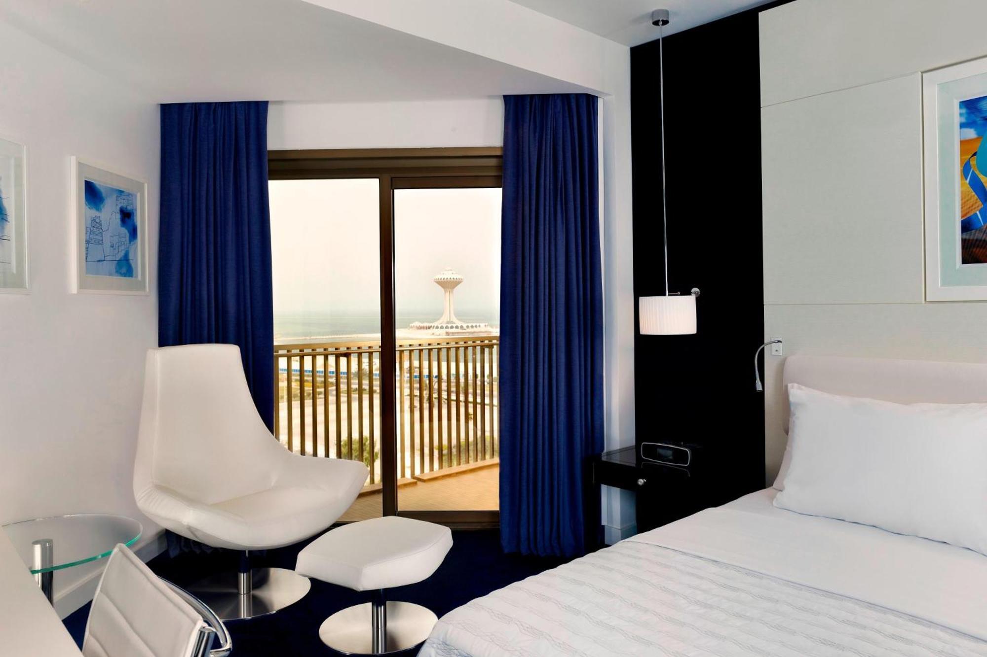 Le Meridien אל חובר מראה חיצוני תמונה A room at the hotel
